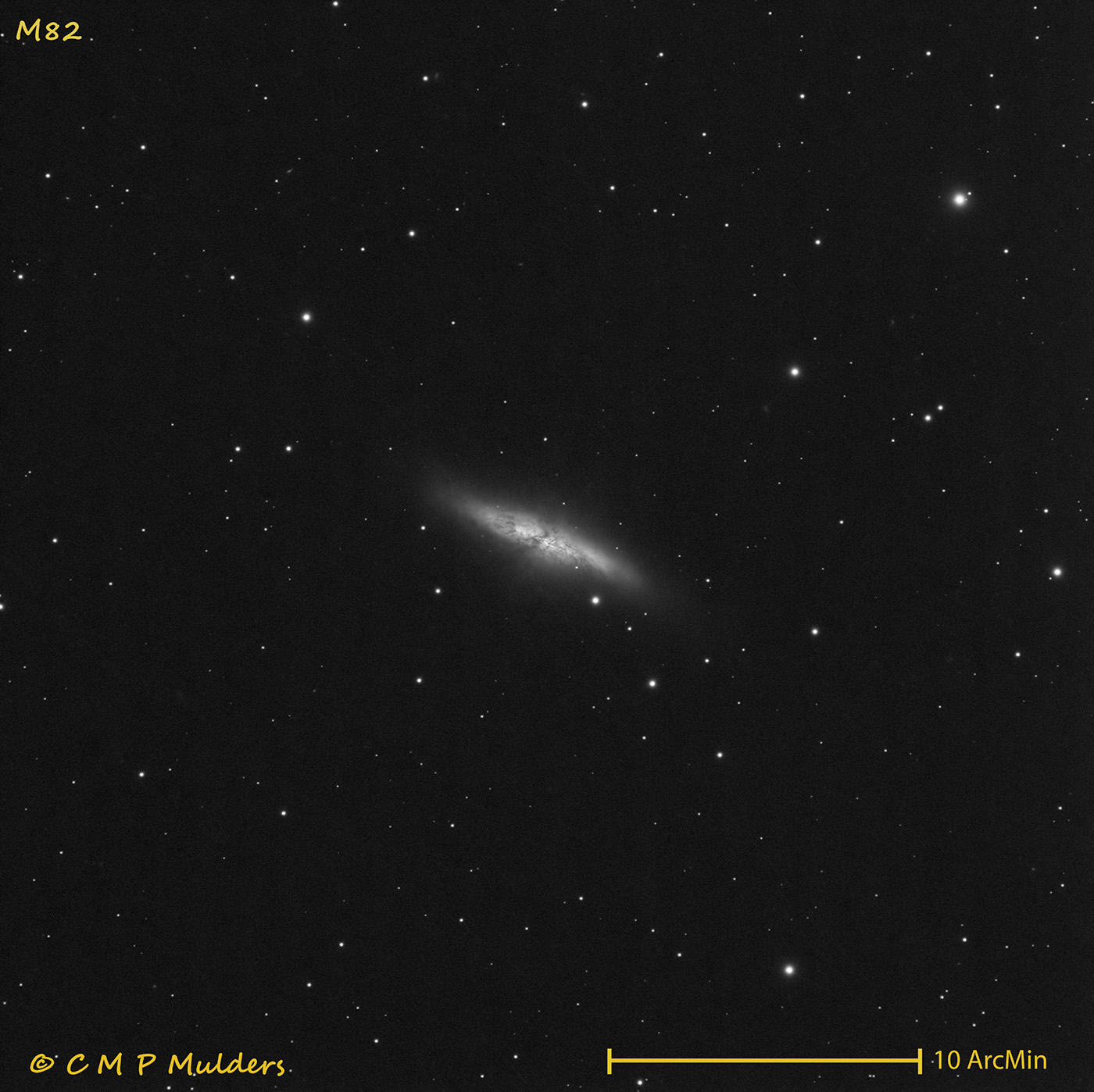 Messier 082 - Spiral Galaxy in Ursa Major