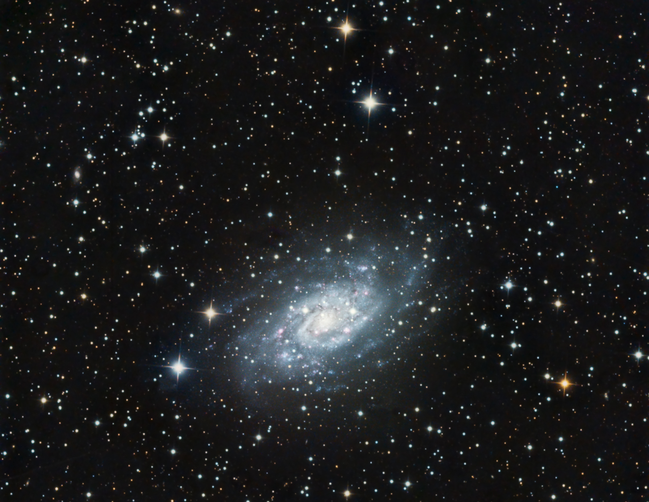 ngc2403 LRGB